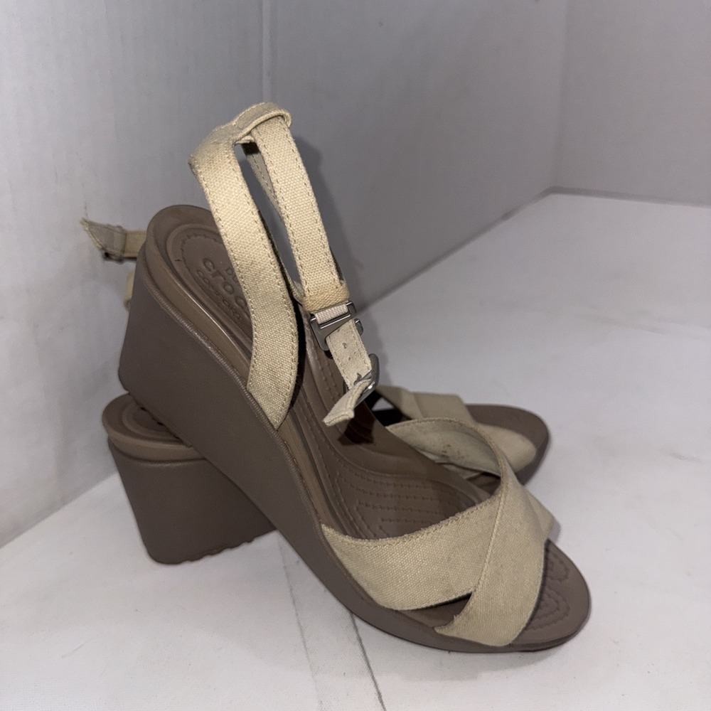 Crocs‎ Leigh II Ankle Strap Wedge Sandals – Women's Size 10